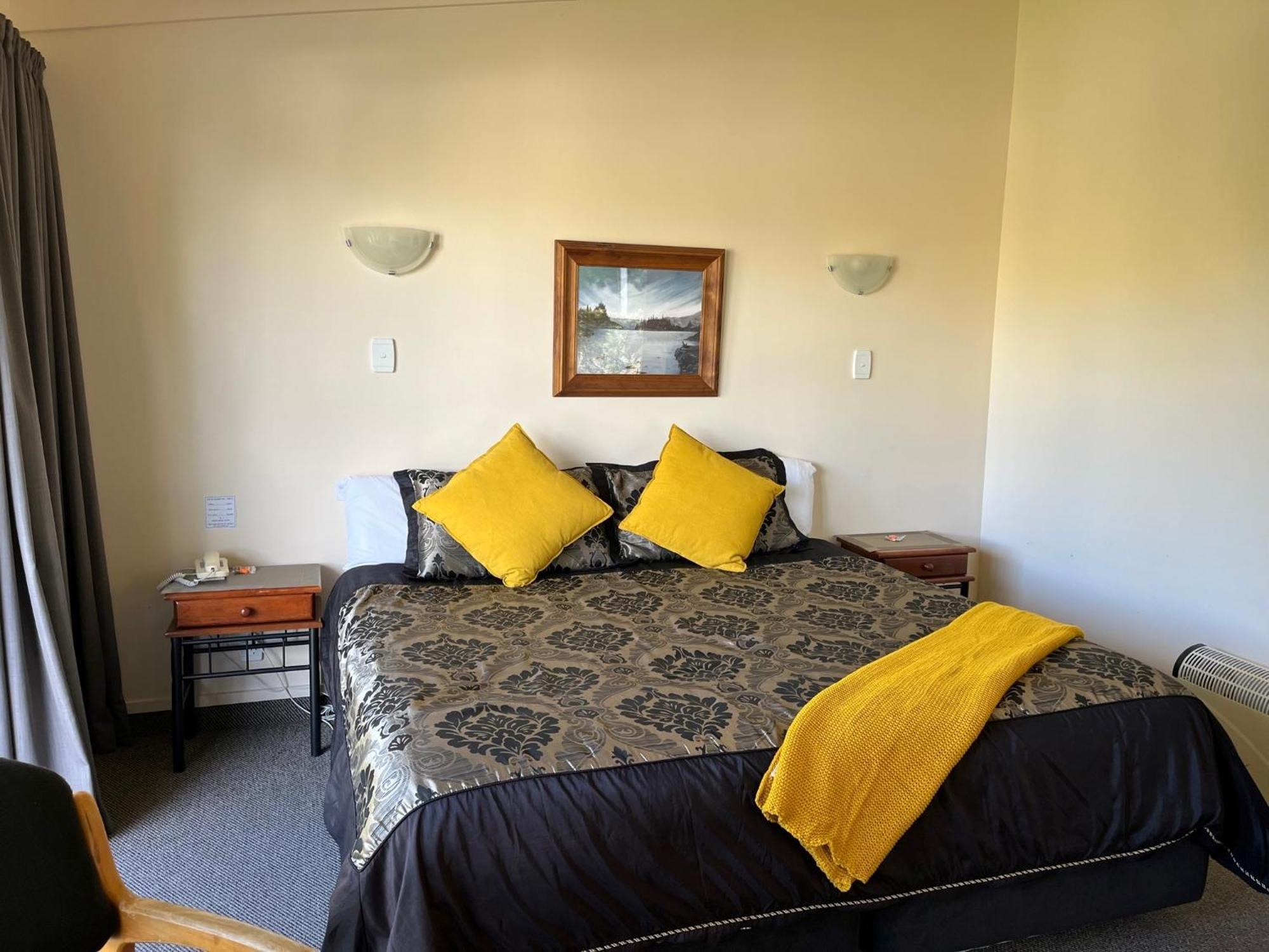 Caves Motor Inn Te Kuiti Buitenkant foto